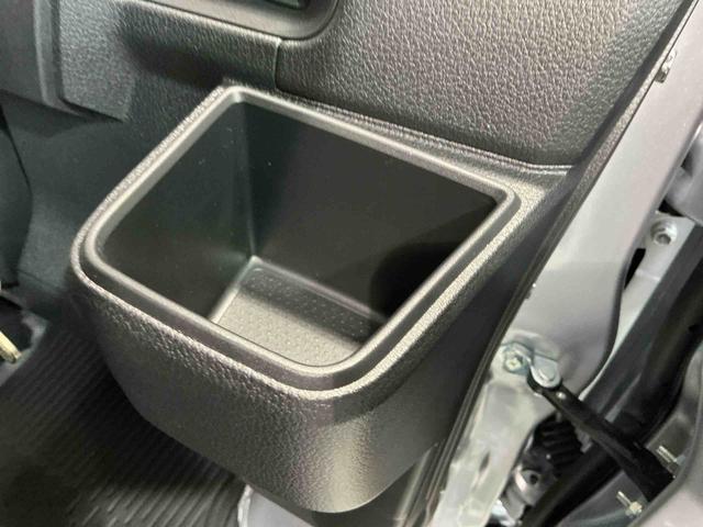 ハイゼットカーゴＤＸリアコーナーセンサー　ブレーキサポート　運転席助手席エアバッグ　レーンアシスト　エコアイドル　キーレスリモコン　ＥＳＣ　禁煙車　切替式４ＷＤ　エアバッグ　ＡＢＳ　オートライト　衝突安全ボディ（栃木県）の中古車
