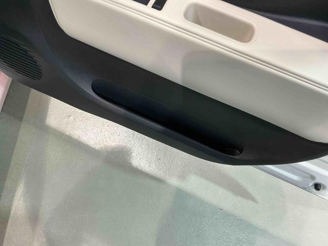 ミラココアココアプラスＸスペシャルコーデメンテナンスノート　盗難防止　電格ミラー　キーフリ−　アイドルストップ　メモリナビ　ベンチシート　衝突安全ボディ　インテリキー　エアバック　ナビＴＶ　ダブルエアバック　ＡＢＳ　バックモニタ（栃木県）の中古車