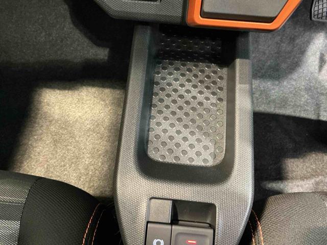 タフトGディスプレイオーディオ 前後ブレーキサポート パノラマモニター対応 コーナーセンサー付き 運転席シートヒーター スカイルーフ 電動格納ミラー スマートキー 車線逸脱防止 オートライト(栃木県)の中古車