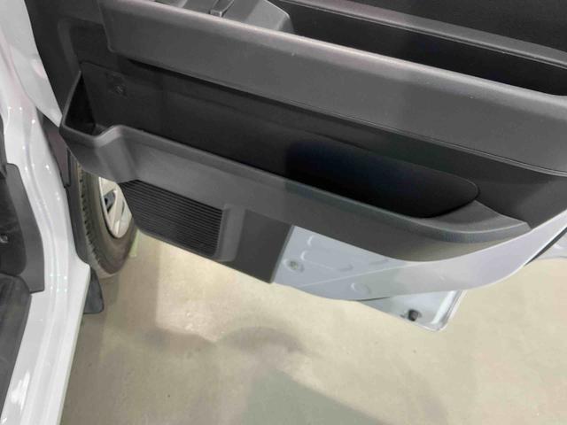 ハイゼットカーゴデッキバンＧディスプレイオーディオ　衝突回避支援ブレーキ　衝突安全ボディ　車線逸脱警告　切り替え４ＷＤ　キーフリー　横滑り防止　電格ミラー　　クリアランスソナー　スマートキー　ＡＢＳ　アイドリングストップ（栃木県）の中古車