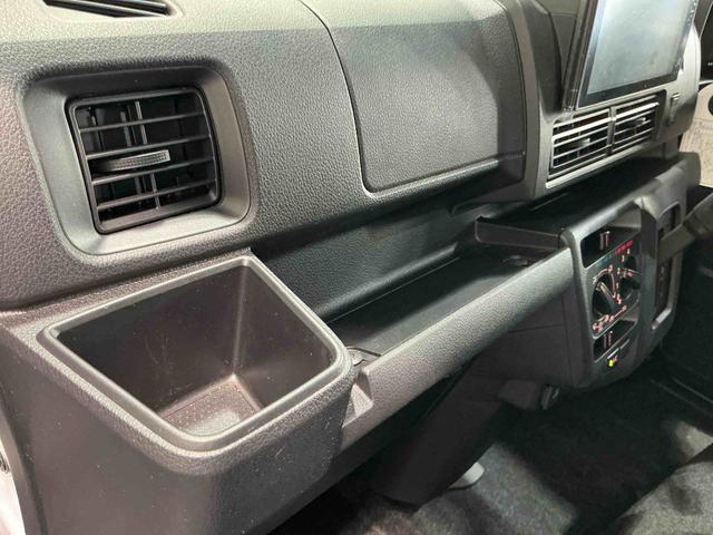 ハイゼットカーゴデッキバンＧディスプレイオーディオ　衝突回避支援ブレーキ　衝突安全ボディ　車線逸脱警告　切り替え４ＷＤ　キーフリー　横滑り防止　電格ミラー　　クリアランスソナー　スマートキー　ＡＢＳ　アイドリングストップ（栃木県）の中古車