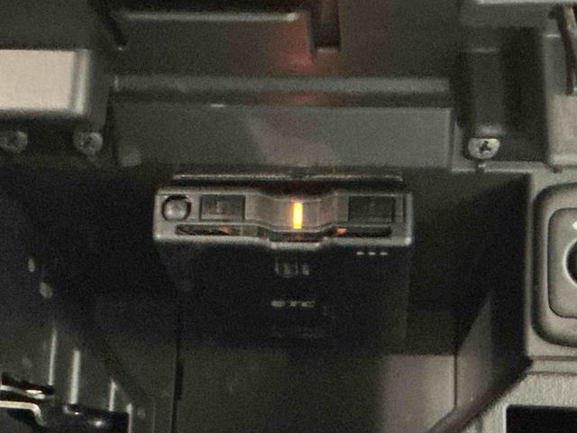 コペンセロ　Ｓレカロシート　ＭＯＭＯステアリング　ナビ　衝突安全ボディ　キ−フリ−　ＬＥＤランプ　メモリーナビ　ＥＴＣ　バックカメラ　ターボ　オートライト　運転席エアバッグ　ＶＳＣ（栃木県）の中古車