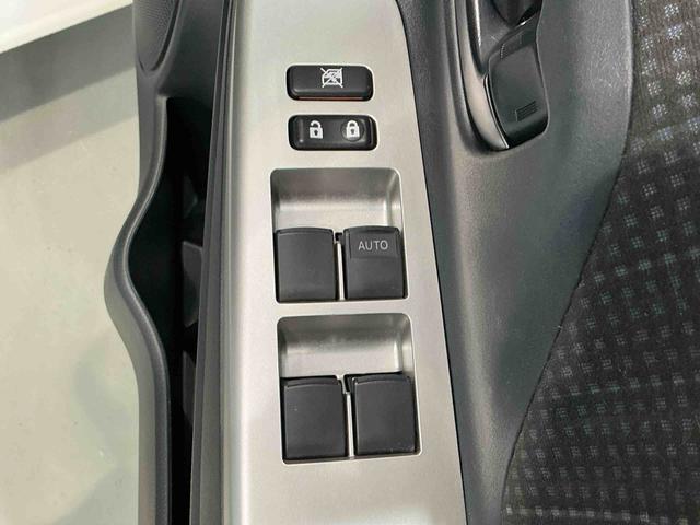 ヴィッツF助手席エアバック 電格ドアミラー イモビライザー 衝突安全ボディ スマートキー ABS ワイヤレスキー 運転席エアバック 横滑防止装置 ナビ(栃木県)の中古車