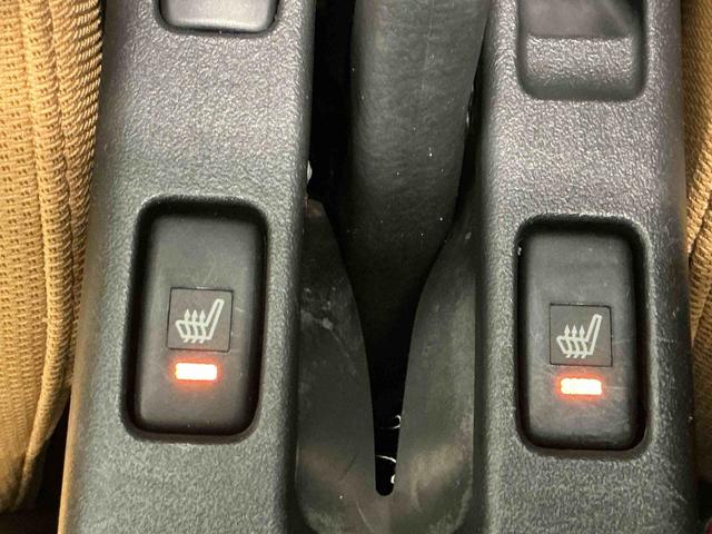 コペンセロナビゲーションシステム バックカメラ スマキ− 助手席エアバック ターボエンジン キーレス VSC 盗難警報装置 ABS LEDヘットランプ メモリーナビ シートヒータ(栃木県)の中古車