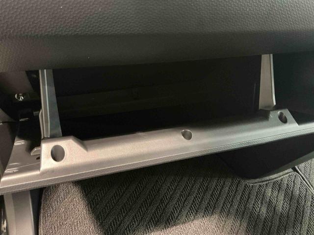 トールカスタムＧキーフリーキー　全周囲モニター　衝突回避支援システム　盗難防止アラーム　レーンキープアシスト　ドラレコ　助手席エアバック　横滑り防止装置　電格ミラー　ＥＴＣ　シートヒーター　メモリーナビ（栃木県）の中古車