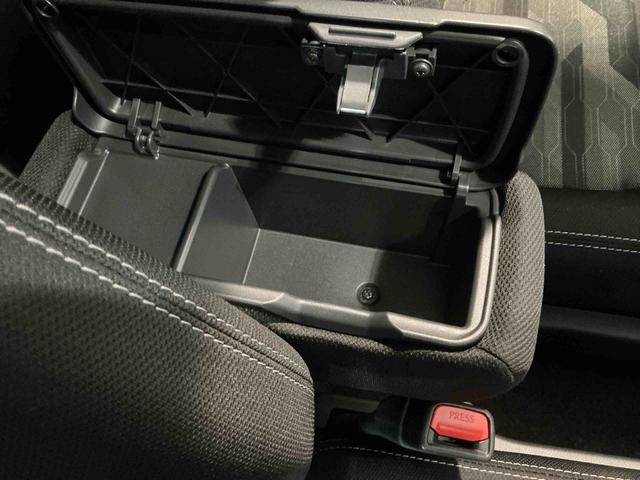 タフトＧターボ　クロムベンチャーキーレスエントリー　コーナーセンサ　Ｂカメ　ワ　ターボ車　ドラレコ　ＬＥＤヘッドライト　盗難防止システム　ナビ　ＥＴＣ　レーンアシスト　シートヒーター（栃木県）の中古車