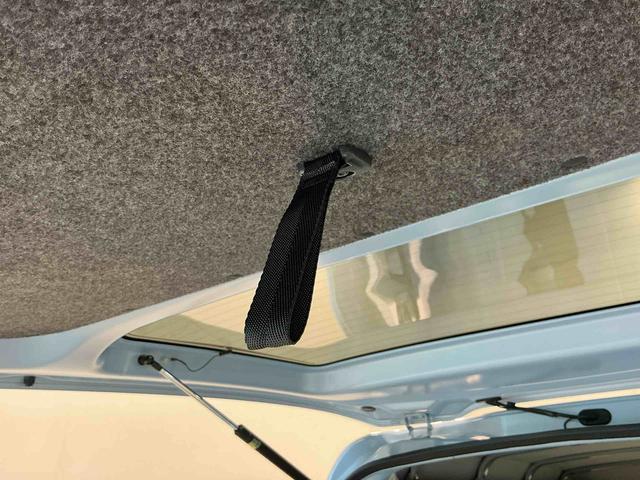 ハイゼットカーゴデラックスＳＡIIIナビゲーションシステム　バックカメラ　スマートアシスト３　ＬＥＤヘッドライト　スライドドア　ＥＴＣ車載器　誤発進抑制機能（栃木県）の中古車