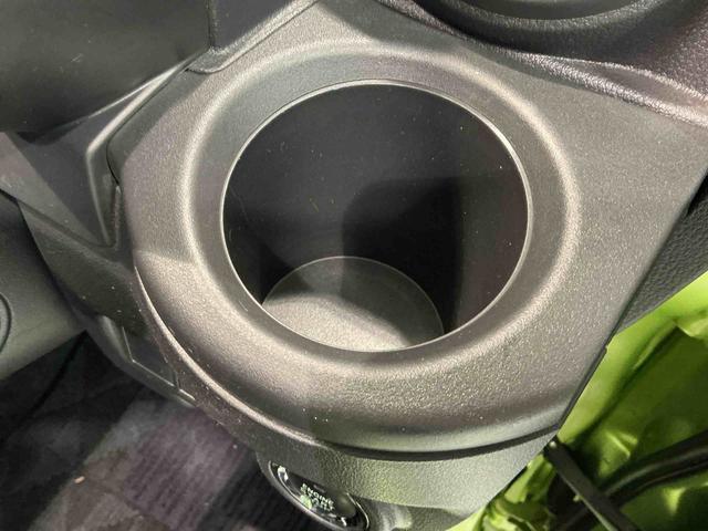 キャストアクティバＸキーフリーシステム　ＣＤオーディオ　オートエアコン　オートライト　ＶＳＣ　２トーンカラー　ベンチシート　エアバッグ（栃木県）の中古車