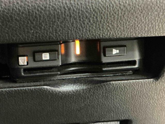 ブーンシルク SAIIナビ バックカメラ キーフリーシステム 衝突回避支援システム 盗難防止システム LEDヘッドランプ ETC スマートキー&プッシュスタート フロントベンチシート 衝突安全ボディ 記録簿(栃木県)の中古車