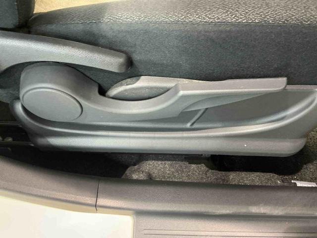 ブーンシルク SAIIナビ バックカメラ キーフリーシステム 衝突回避支援システム 盗難防止システム LEDヘッドランプ ETC スマートキー&プッシュスタート フロントベンチシート 衝突安全ボディ 記録簿(栃木県)の中古車