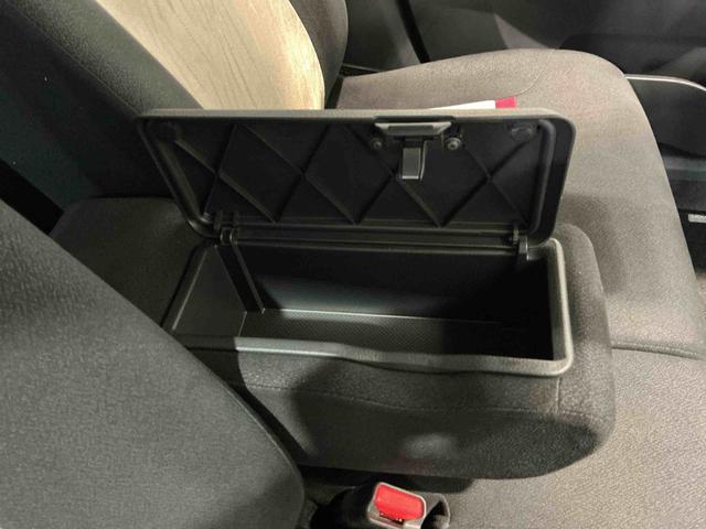 ブーンシルク SAIIナビ バックカメラ キーフリーシステム 衝突回避支援システム 盗難防止システム LEDヘッドランプ ETC スマートキー&プッシュスタート フロントベンチシート 衝突安全ボディ 記録簿(栃木県)の中古車