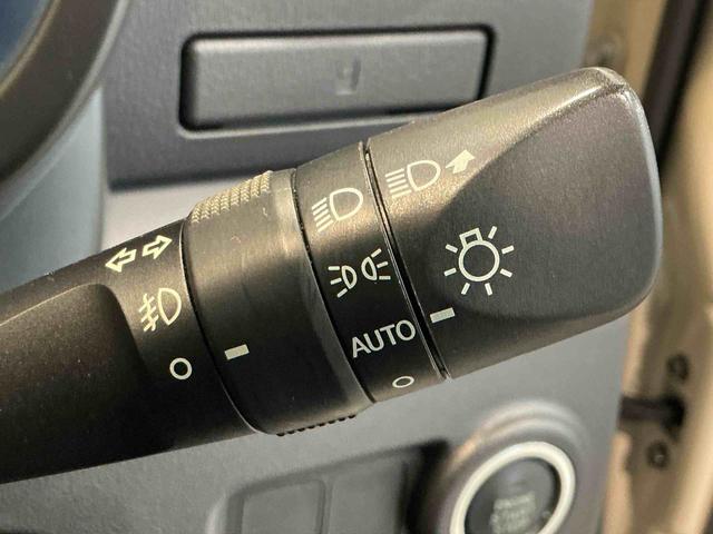 ブーンシルク SAIIナビ バックカメラ キーフリーシステム 衝突回避支援システム 盗難防止システム LEDヘッドランプ ETC スマートキー&プッシュスタート フロントベンチシート 衝突安全ボディ 記録簿(栃木県)の中古車