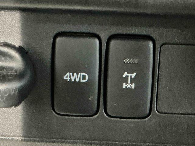 ハイゼットトラックスタンダード 農用スペシャルマニュアルミッション MT 4WD切り替え機能 デフロック機能 荷台作業灯 純正ラジオ(栃木県)の中古車