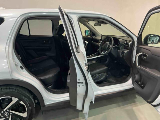ロッキープレミアムG HEVナビ バックカメラ キーフリーシステム アルミホイール 運転席・助手席シートヒーター オートライト オートハイビーム クルーズコントロール機能 運転席・助手席シートヒーター(栃木県)の中古車