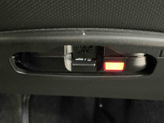 ロッキープレミアムG HEVナビ バックカメラ キーフリーシステム アルミホイール 運転席・助手席シートヒーター オートライト オートハイビーム クルーズコントロール機能 運転席・助手席シートヒーター(栃木県)の中古車