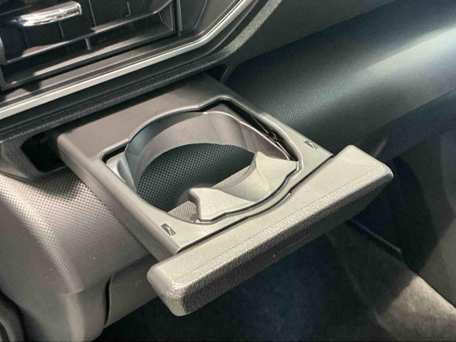 ロッキープレミアムG HEVナビ バックカメラ キーフリーシステム アルミホイール 運転席・助手席シートヒーター オートライト オートハイビーム クルーズコントロール機能 運転席・助手席シートヒーター(栃木県)の中古車