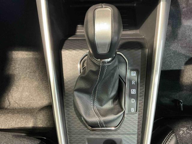 ロッキープレミアムG HEVナビ バックカメラ キーフリーシステム アルミホイール 運転席・助手席シートヒーター オートライト オートハイビーム クルーズコントロール機能 運転席・助手席シートヒーター(栃木県)の中古車