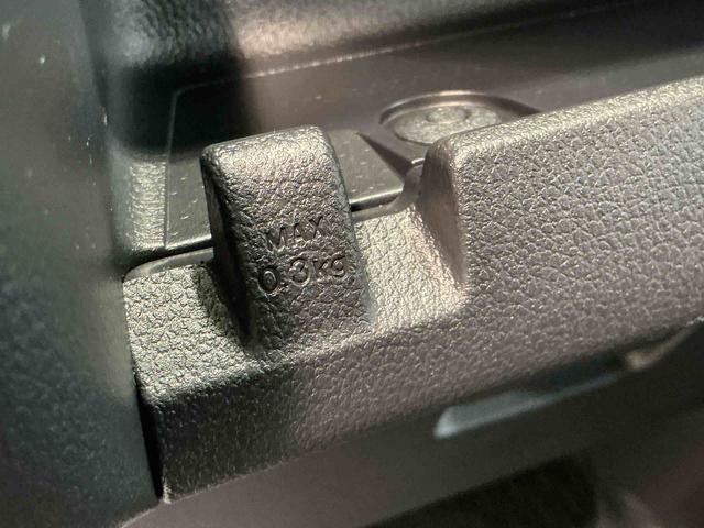 ハイゼットカーゴDX誤発進抑制機能 横滑防止装置 パーキングセンサー Aストップ Wエアバッグ レーンアシスト 盗難防止システム 切替4WD 運転席エアバッグ ABS スライドドア キ−レス(栃木県)の中古車