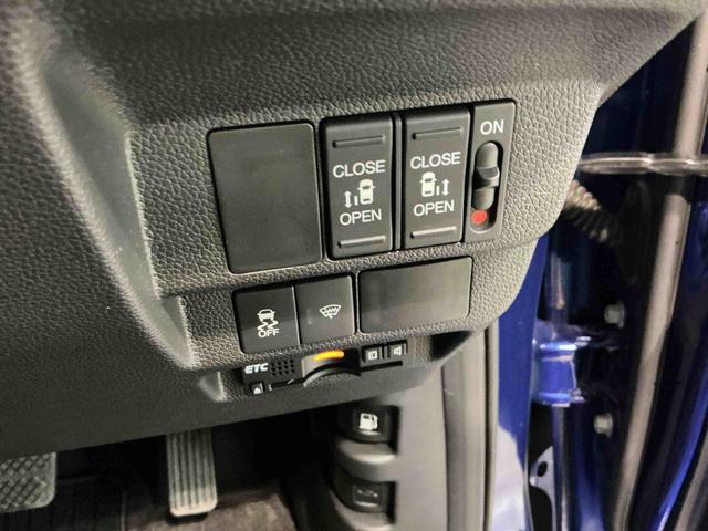 フリードGアルミ スマキー WエアB ETC車載器 ESC エアバック 電動格納ドアミラー 盗難防止 AUTOライト キーフリー カーナビ LEDライト ABS 記録簿 衝突安全ボディ(栃木県)の中古車