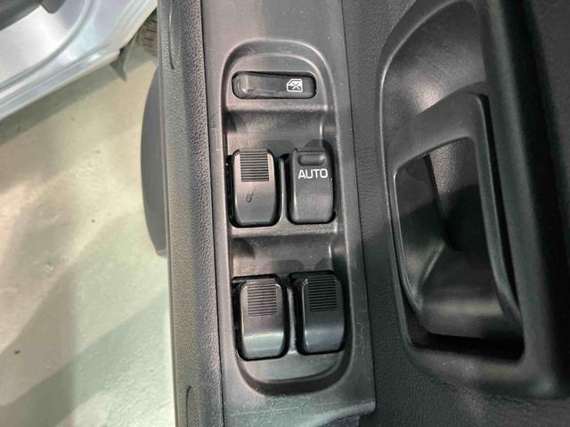 ハイゼットカーゴクルーズSAIII車線逸脱 盗難防止 i−stop キーレスエントリーシステム 横滑り防止 Wエアバック 記録簿 LEDヘッドライト ABS エアバック オートライト 衝突安全ボディ(栃木県)の中古車