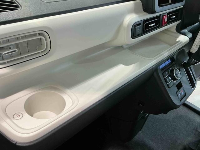 ムーヴキャンバスストライプスG前後センサー 衝突被害軽減装置 スマキー 電動格納 ハイビームアシスト エコアイドル レーンキープアシスト フロントベンチシート LEDヘッドライト シートヒーター オートライト(栃木県)の中古車