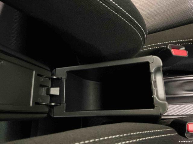 ヴィッツハイブリッドＦ　セーフティーエディション盗難防止装置　エアバッグ　横滑り防止機能　ナビ＆ＴＶ　スマートキー　Ｗエアバッグ　ＬＥＤヘッドライト　ＥＴＣ　キーレス　アイドリングストップ　記録簿　ＡＢＳ　メモリーナビ　バックガイドモニター（栃木県）の中古車