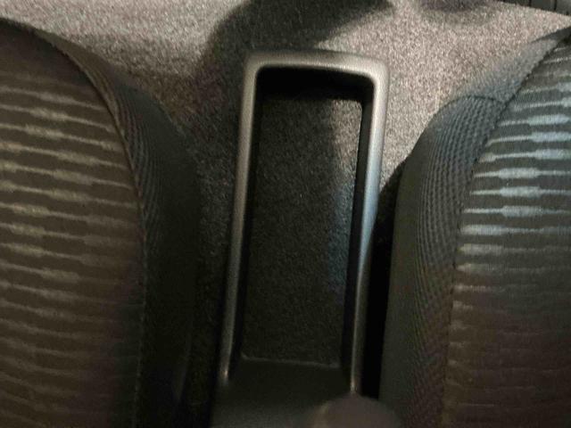 ハイゼットカーゴクルーズナビ　レーンキープアシスト　アイドリングストップ機能　電動格納式ドアミラー　４ＷＤ車　衝突安全ボディ　オートハイビーム　メモリーナビ　バックモニター　リモコンキー　ＡＢＳ（栃木県）の中古車
