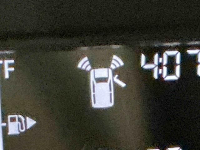 ハイゼットカーゴクルーズナビ　レーンキープアシスト　アイドリングストップ機能　電動格納式ドアミラー　４ＷＤ車　衝突安全ボディ　オートハイビーム　メモリーナビ　バックモニター　リモコンキー　ＡＢＳ（栃木県）の中古車
