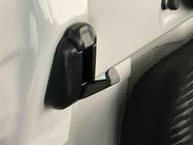 ハイゼットトラックＥＸＴ横滑防止装置　ＬＥＤランプ　助手席エアバッグ　切替式４ＷＤ　衝突回避支援ブレーキ　盗難防止装置　アイドリングストップ機能　キーフリーシステム　運転席エアバッグ　オートライト　スマートキー　雹害あり（栃木県）の中古車