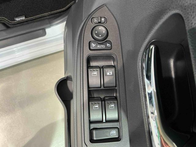 タントカスタムＸ衝突回避支援　Ｃソナー　ブルートゥース　バックモニタ　オートミラー　シートヒーター　ＬＥＤヘッドライト　スマートキー　ナビ　オートハイビーム　オートライト　レーンキープアシスト（栃木県）の中古車