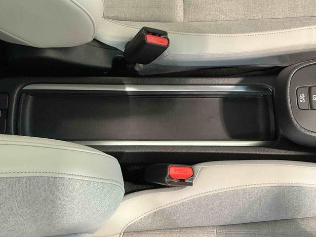 フィットe:HEVホームバックカメラ Honda CONNECTディスプレー+ETC2.0車載器 オートライト ステアリングスイッチ エアバック エアコン(栃木県)の中古車