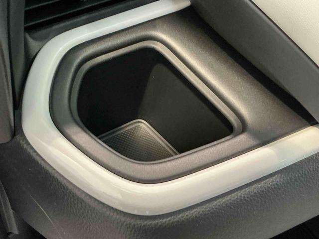フィットe:HEVホームバックカメラ Honda CONNECTディスプレー+ETC2.0車載器 オートライト ステアリングスイッチ エアバック エアコン(栃木県)の中古車