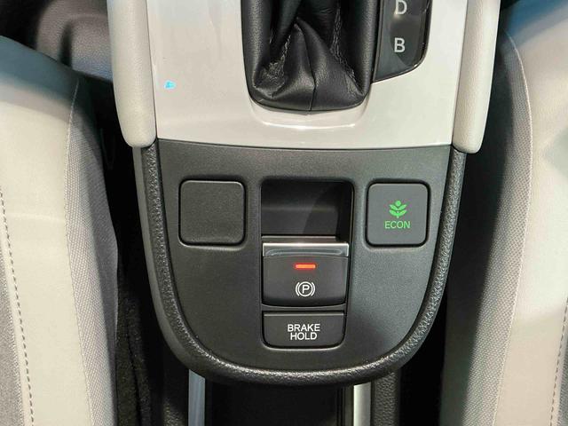 フィットe:HEVホームバックカメラ Honda CONNECTディスプレー+ETC2.0車載器 オートライト ステアリングスイッチ エアバック エアコン(栃木県)の中古車