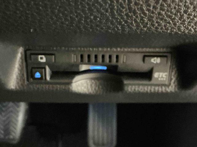 ヤリスクロスハイブリッドＺ電動格納　ＡＵＴＯライト　ＬＫＡ　ヒーター　衝突安全ボディ　ＬＥＤライト　アルミ　横滑り防止装置付き　インテリジェントキー　オートクルーズ　運転席エアバッグ　ＡＢＳ（栃木県）の中古車