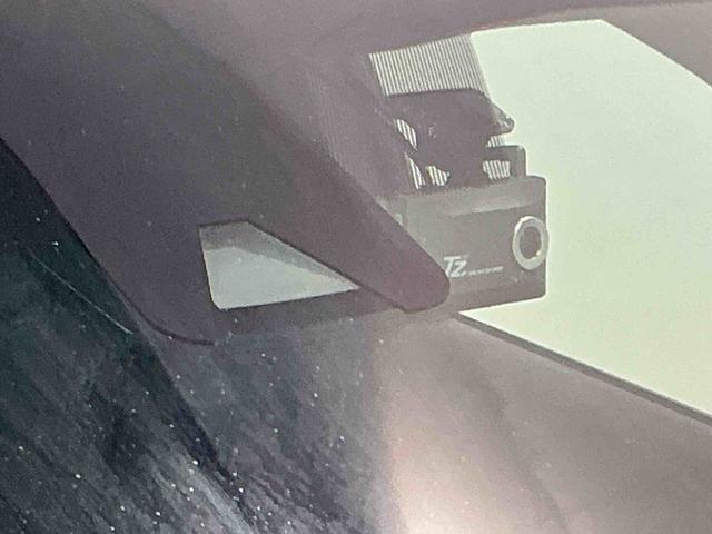 ヤリスクロスハイブリッドＺ電動格納　ＡＵＴＯライト　ＬＫＡ　ヒーター　衝突安全ボディ　ＬＥＤライト　アルミ　横滑り防止装置付き　インテリジェントキー　オートクルーズ　運転席エアバッグ　ＡＢＳ（栃木県）の中古車