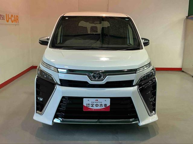 ヴォクシーZS 煌IIIナビゲーション バックカメラ スマキー 電動格納ドアミラー アイドリングS ダブルエアコン LEDライト アルミ ETC装備 盗難防止システム ABS エアバッグ オートライト キ−レス(栃木県)の中古車