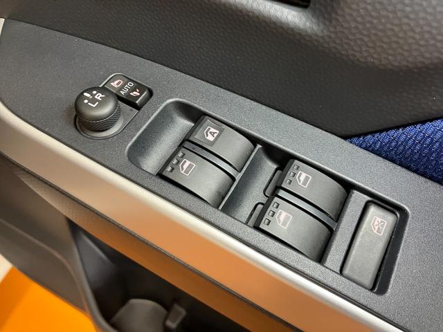 ルーミーカスタムＧ衝突被害軽減ブレーキシステム　ドラレコ　両側オートスライドドア　Ｂカメラ　ステアリングスイッチ　クルーズコントロール　シートヒーター　Ｐスタート　コーナーセンサー　ＥＴＣ　キーフリー（神奈川県）の中古車