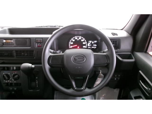 ハイゼットカーゴDXサポカーSワイド適合 ラジオ エアコン アクセサリーソケット コーナーセンサー アイドリングストップ 光軸調整ダイヤル 横滑り防止機能 誤発進抑制機能 パワーウインドウ キーレス(神奈川県)の中古車