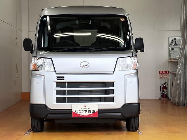 ハイゼットカーゴＤＸサポカーＳワイド適合　ラジオ　エアコン　アクセサリーソケット　コーナーセンサー　アイドリングストップ　光軸調整ダイヤル　横滑り防止機能　誤発進抑制機能　パワーウインドウ　キーレス（神奈川県）の中古車