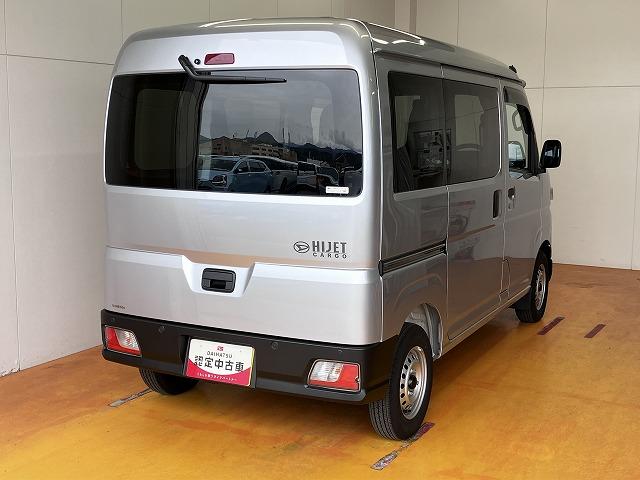 ハイゼットカーゴＤＸサポカーＳワイド適合　ラジオ　エアコン　アクセサリーソケット　コーナーセンサー　アイドリングストップ　光軸調整ダイヤル　横滑り防止機能　誤発進抑制機能　パワーウインドウ　キーレス（神奈川県）の中古車