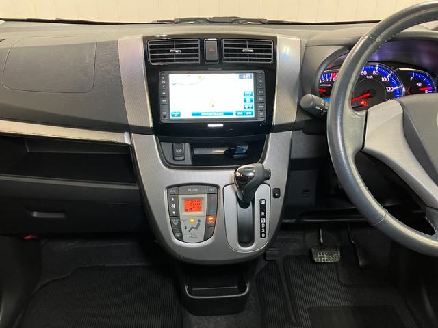 ムーヴカスタム　Ｘリミテッド　ＳＡスマアシ　Ｂカメラ　オートエアコン　Ｐスタート　エコアイドル　横滑り防止機能　誤発進抑制機能　ＵＳＢ接続端子　電動格納ミラー　パワーウィンドウ　キーフリー（神奈川県）の中古車