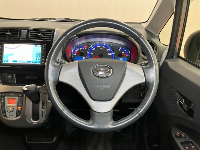 ムーヴカスタム　Ｘリミテッド　ＳＡスマアシ　Ｂカメラ　オートエアコン　Ｐスタート　エコアイドル　横滑り防止機能　誤発進抑制機能　ＵＳＢ接続端子　電動格納ミラー　パワーウィンドウ　キーフリー（神奈川県）の中古車