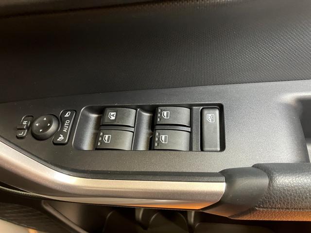 ロッキープレミアムG HEVサポカーSワイド適合 ハイブリッド車 電動パーキングブレーキ パノラマモニター対応 USB接続端子 ステアリングスイッチ 全車速追従機能付ACC シートヒーター S−ペダル コーナーセンサー(神奈川県)の中古車