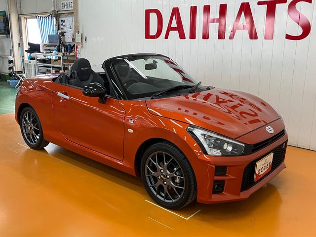 コペンＧＲ　スポーツオープンカー　二人乗　アクティブトップ　ＭＯＭＯ製ステアリングホイール　レカロ製スポーツシート　ＢＢＳ製アルミホイール　アイドリングストップ　ＥＴＣ　シートヒーター　Ｐスタートステアリングスイッチ（神奈川県）の中古車