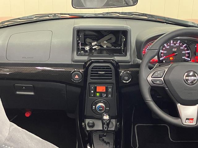 コペンＧＲ　スポーツオープンカー　二人乗　アクティブトップ　ＭＯＭＯ製ステアリングホイール　レカロ製スポーツシート　ＢＢＳ製アルミホイール　アイドリングストップ　ＥＴＣ　シートヒーター　Ｐスタートステアリングスイッチ（神奈川県）の中古車