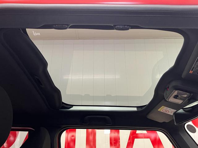 タフトGターボ ダーククロムベンチャーサポカーSワイド適合 スカイフィールトップ 電動パーキングブレーキ 全車速追従機能付ACC ステアリングスイッチ シートヒーター USB接続端子 Pスタート Bカメラ コーナーセンサー(神奈川県)の中古車