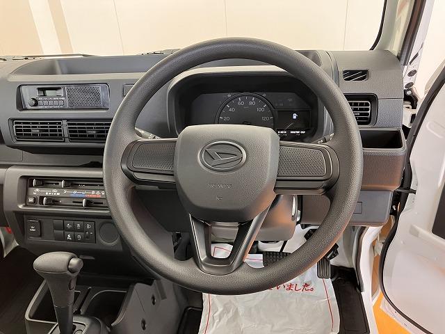 ハイゼットトラックスタンダードサポカーＳワイド適合　三方開　ゴムマット　ラジオ　エアコン　光軸調整ダイヤル　コーナーセンサー　アイドリングストップ　横滑り防止機能　誤発進抑制機能　アクセサリーソケット（神奈川県）の中古車