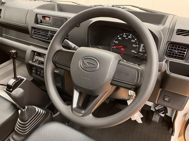 ハイゼットトラック多目的ダンプ　（ＰＴＯ式）　４ＷＤ４ＷＤ　５段マニュアルシフトレバー　三方開　ＰＴＯ式　ラジオ　エアコン　アイドリングストップ　コーナーセンサー　横滑り防止機能　誤発進抑制機能　荷台作業灯（神奈川県）の中古車