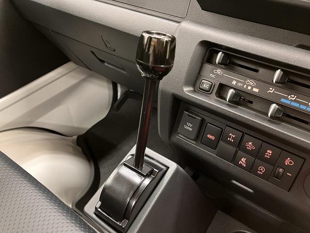 ハイゼットトラック多目的ダンプ　（ＰＴＯ式）　４ＷＤ４ＷＤ　５段マニュアルシフトレバー　三方開　ＰＴＯ式　ラジオ　エアコン　アイドリングストップ　コーナーセンサー　横滑り防止機能　誤発進抑制機能　荷台作業灯（神奈川県）の中古車