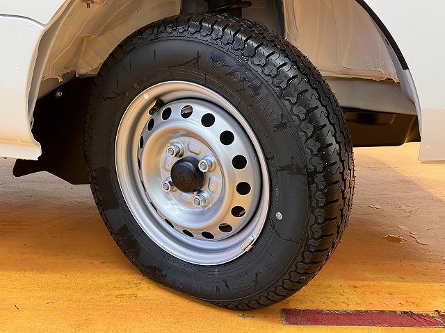 ハイゼットトラック多目的ダンプ　（ＰＴＯ式）　４ＷＤ４ＷＤ　５段マニュアルシフトレバー　三方開　ＰＴＯ式　ラジオ　エアコン　アイドリングストップ　コーナーセンサー　横滑り防止機能　誤発進抑制機能　荷台作業灯（神奈川県）の中古車